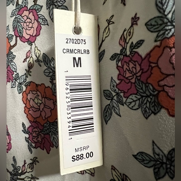 Max Studio Floral Cold Shoulder Top Size Medium MSRP $88 NWT - Picture 4 of 7